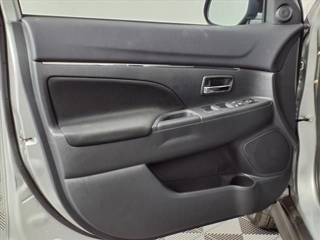 2024 Mitsubishi Outlander Sport 2.0 LE