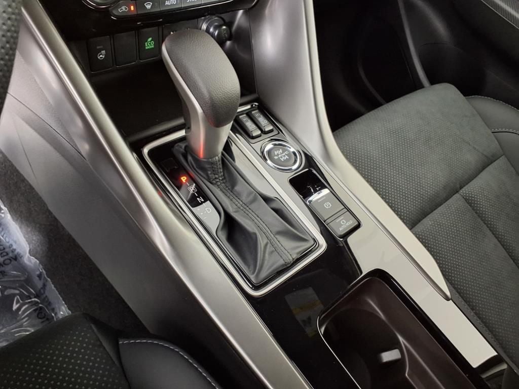 2025 Mitsubishi Eclipse Cross Black Edition SZ008785