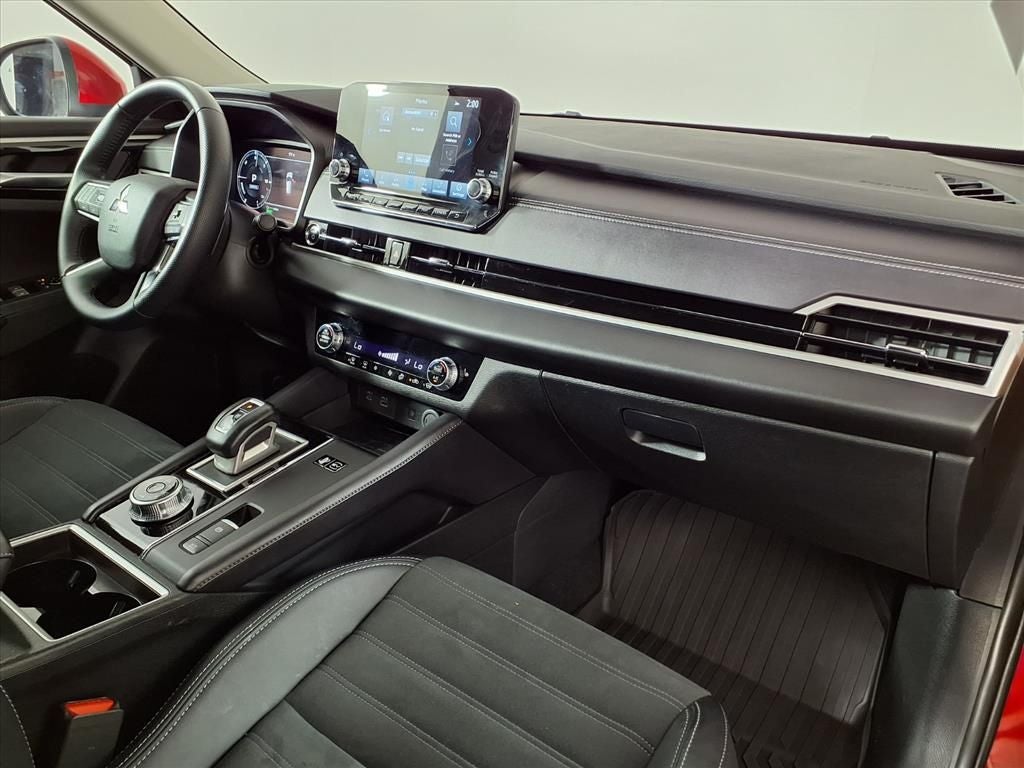 2024 Mitsubishi Outlander PHEV SE
