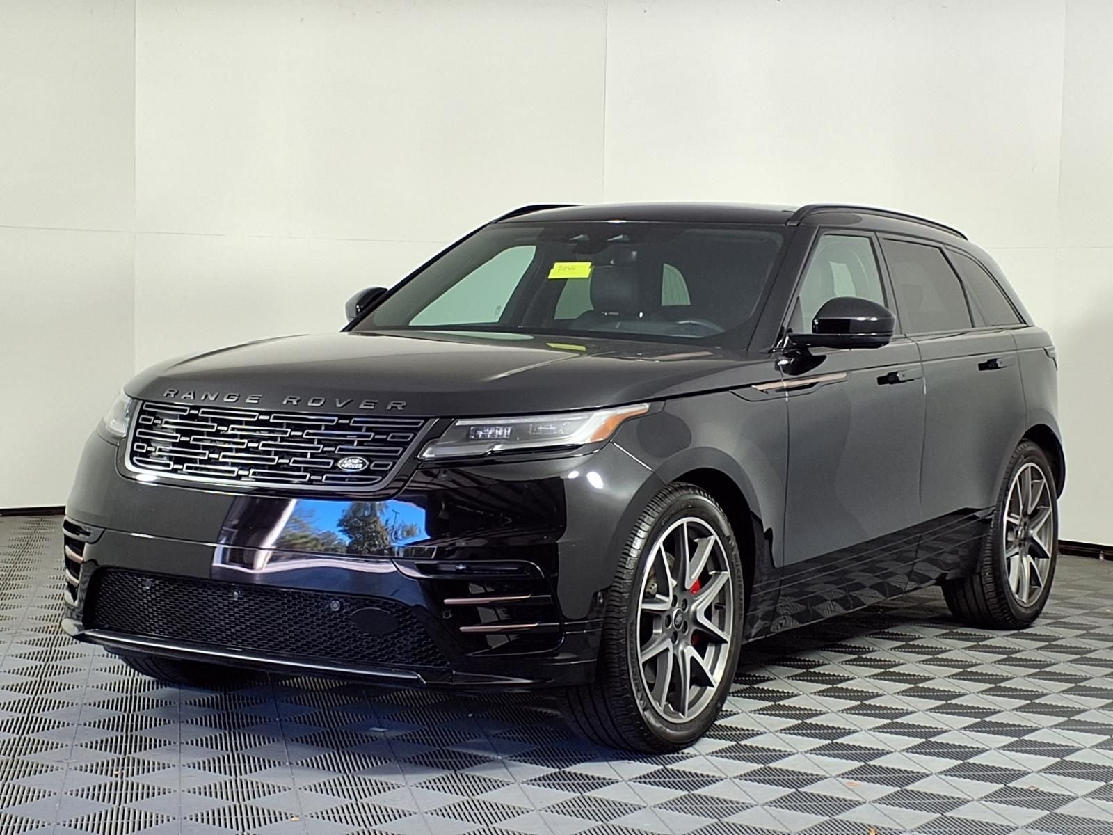 2024 Land Rover Range Rover Velar Dynamic SE