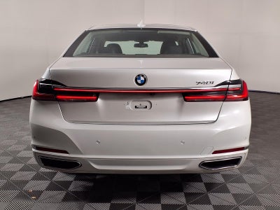 2022 BMW 7 Series 740i