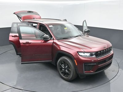 2026 Jeep Grand Cherokee GRAND CHEROKEE LAREDO ALTITUDE 4X4