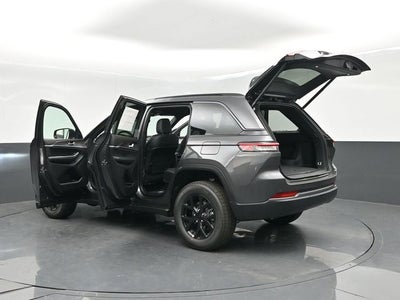 2026 Jeep Grand Cherokee GRAND CHEROKEE LAREDO ALTITUDE 4X4