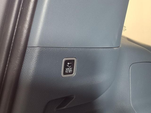 2023 Jeep Grand Wagoneer L Series III - Photo 21