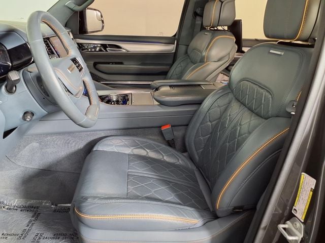 2023 Jeep Grand Wagoneer L Series III - Photo 28