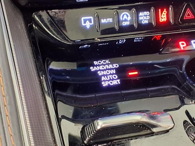 2023 Jeep Grand Wagoneer L Series III - Photo 31