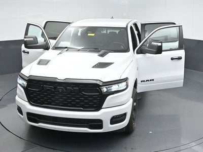 2026 RAM Ram 1500 RAM 1500 EXPRESS CREW CAB 4X4 5'7' BOX