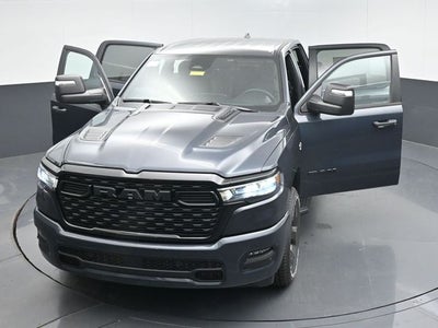 2026 RAM Ram 1500 RAM 1500 EXPRESS CREW CAB 4X4 5'7' BOX