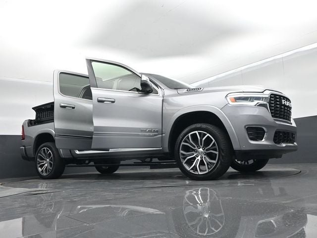 2025 RAM 1500 Tungsten Crew Cab 4x4 5'7' Box