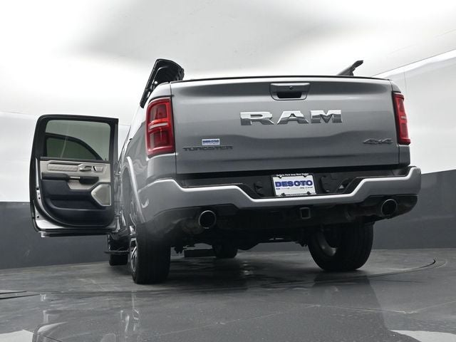2025 RAM 1500 Tungsten Crew Cab 4x4 5'7' Box