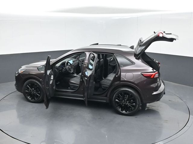 2023 Ford Escape ST-Line Elite