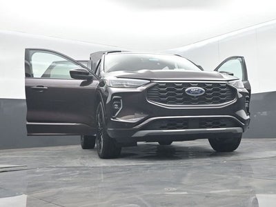 2023 Ford Escape ST-Line Elite