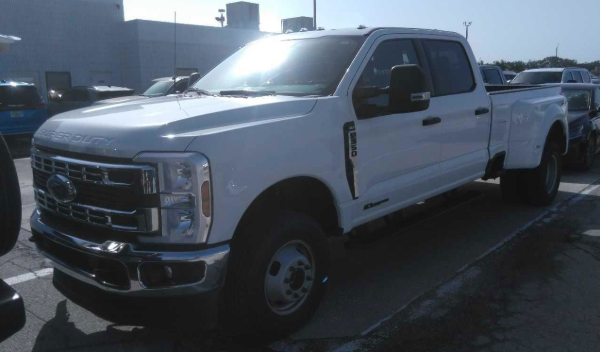 2025 Ford F-350 XLT