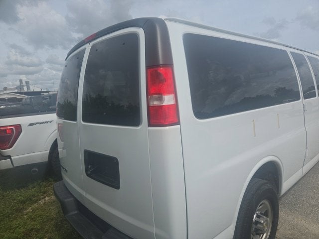 2025 Chevrolet Express Passenger RWD 3500 Extended Wheelbase LT