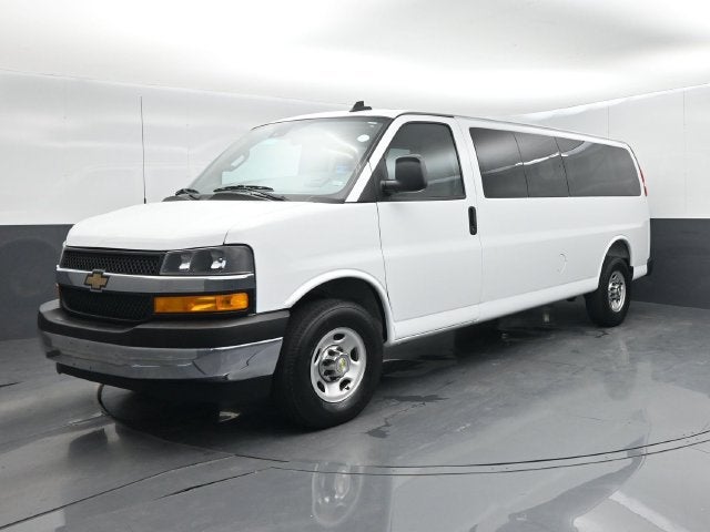 2025 Chevrolet Express Passenger RWD 3500 Extended Wheelbase LT