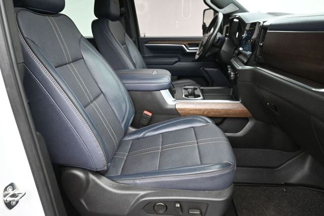 2024 Chevrolet Silverado 3500HD 4WD Crew Cab Standard Bed High Country