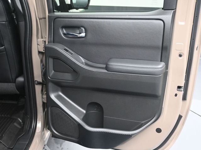 2022 Nissan Frontier Crew Cab PRO-4X 4x4