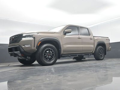 2022 Nissan Frontier Crew Cab PRO-4X 4x4