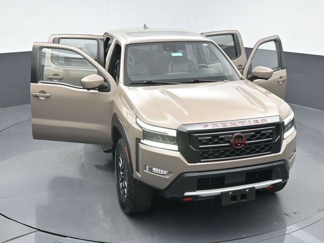 2022 Nissan Frontier Crew Cab PRO-4X 4x4
