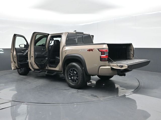 2022 Nissan Frontier Crew Cab PRO-4X 4x4