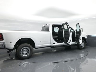 2026 RAM Ram 3500 RAM 3500 TRADESMAN CREW CAB 4X4 8' BOX