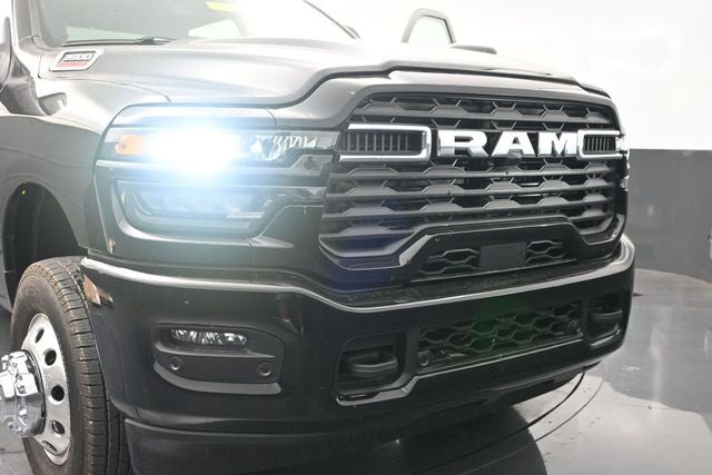 2026 RAM Ram 3500 RAM 3500 BIG HORN CREW CAB 4X4 8' BOX