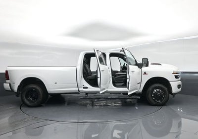 2026 RAM Ram 3500 RAM 3500 LARAMIE CREW CAB 4X4 8' BOX