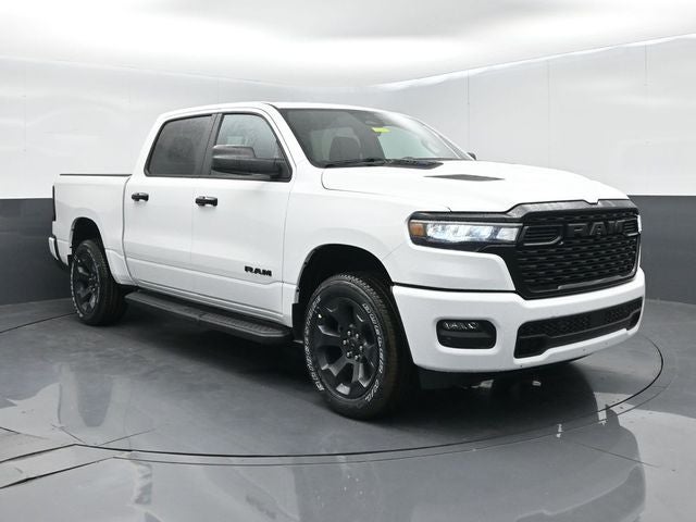 2026 RAM 1500 EXPRESS CREW CAB 4X4 5'7' BOX