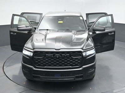2026 RAM Ram 1500 RAM 1500 EXPRESS CREW CAB 4X4 5'7' BOX