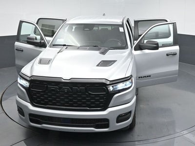 2026 RAM Ram 1500 RAM 1500 EXPRESS CREW CAB 4X4 5'7' BOX