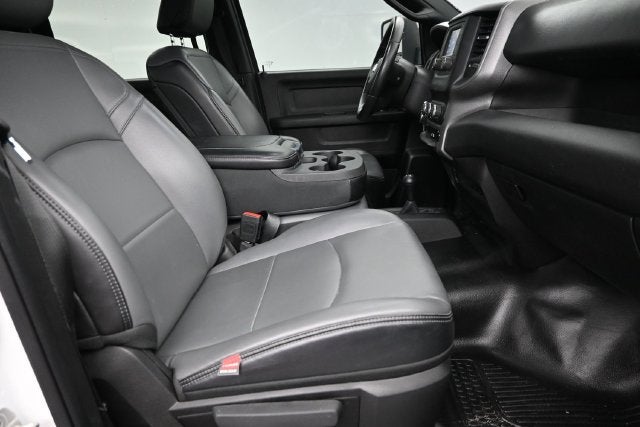 2023 RAM 2500 Tradesman Crew Cab 4x4 6'4' Box