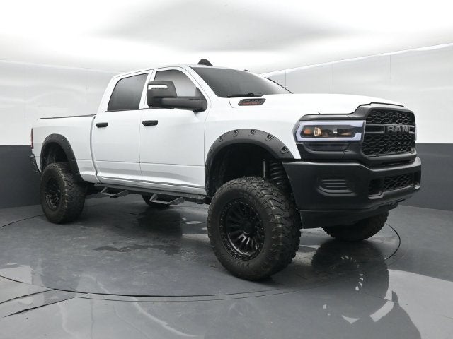 2023 RAM 2500 Tradesman Crew Cab 4x4 6'4' Box