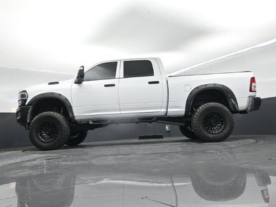 2023 RAM 2500 Tradesman Crew Cab 4x4 6'4' Box