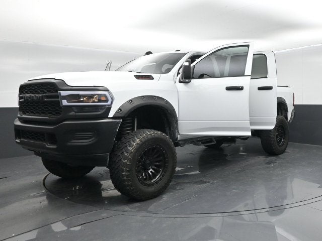 2023 RAM 2500 Tradesman Crew Cab 4x4 6'4' Box