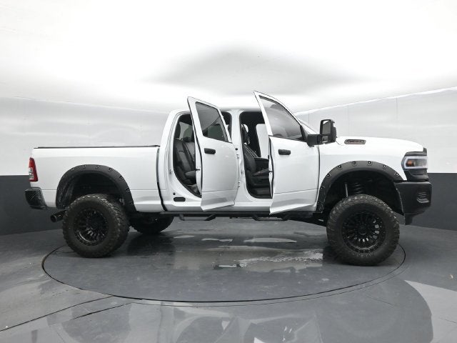 2023 RAM 2500 Tradesman Crew Cab 4x4 6'4' Box
