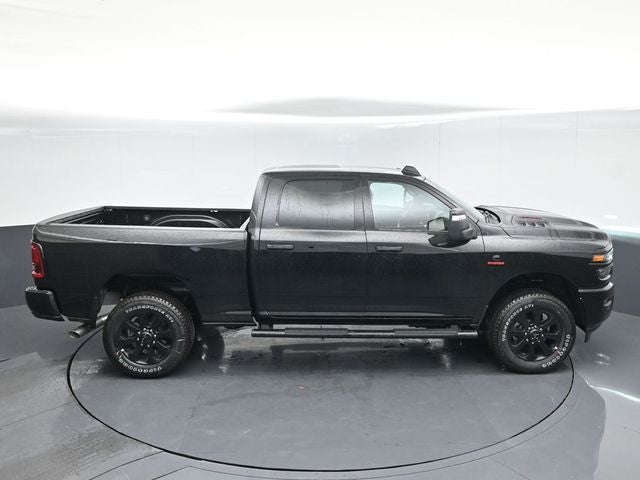 2026 RAM Ram 2500 RAM 2500 BLACK EXPRESS CREW CAB 4X4 6'4' BOX