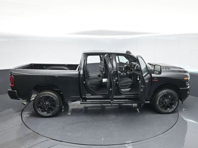 2026 RAM Ram 2500 RAM 2500 BLACK EXPRESS CREW CAB 4X4 6'4' BOX