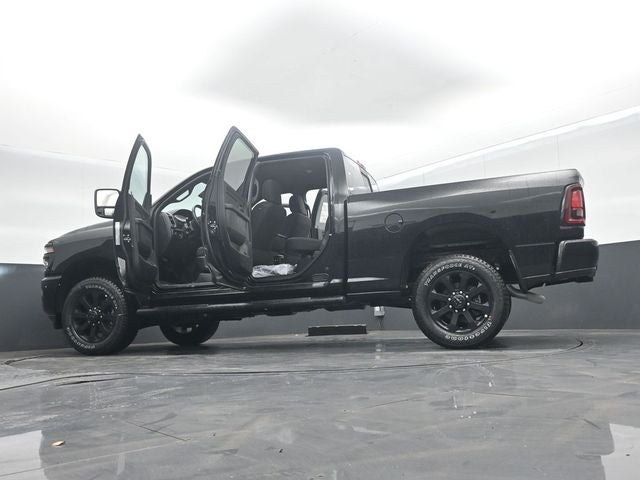 2026 RAM Ram 2500 RAM 2500 BLACK EXPRESS CREW CAB 4X4 6'4' BOX