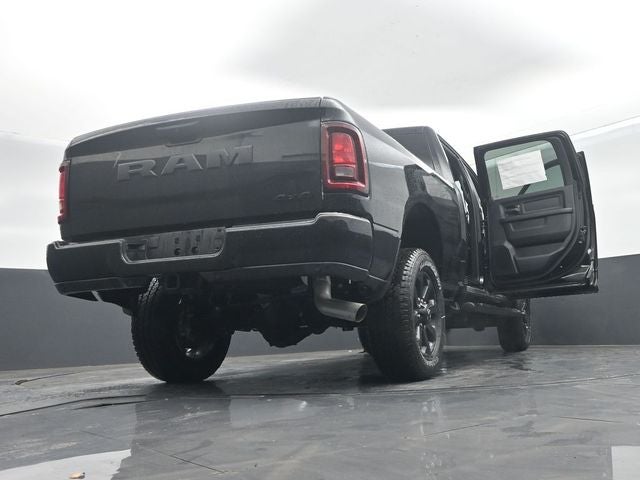 2026 RAM Ram 2500 RAM 2500 BLACK EXPRESS CREW CAB 4X4 6'4' BOX