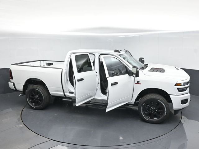 2026 RAM Ram 2500 RAM 2500 BLACK EXPRESS CREW CAB 4X4 6'4' BOX