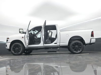 2026 RAM Ram 2500 RAM 2500 BLACK EXPRESS CREW CAB 4X4 6'4' BOX