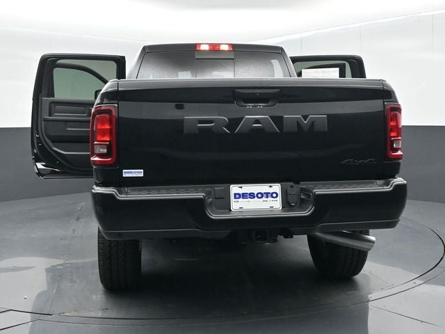 2026 RAM Ram 2500 RAM 2500 BLACK EXPRESS CREW CAB 4X4 6'4' BOX