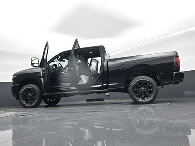 2026 RAM Ram 2500 RAM 2500 BLACK EXPRESS CREW CAB 4X4 6'4' BOX