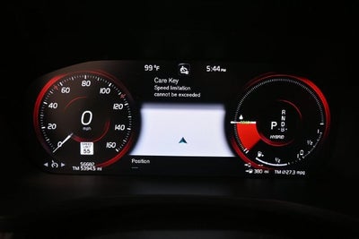 2021 Volvo S60 Recharge Plug-In Hybrid T8 R-Design Expression