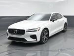 2021 Volvo S60 Recharge Plug-In Hybrid T8 R-Design Expression