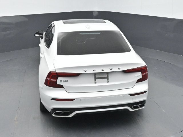 2021 Volvo S60 Recharge Plug-In Hybrid T8 R-Design Expression