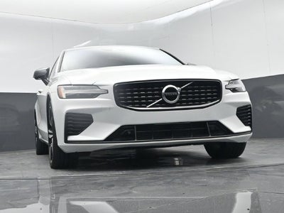 2021 Volvo S60 Recharge Plug-In Hybrid T8 R-Design Expression