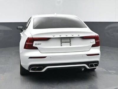 2021 Volvo S60 Recharge Plug-In Hybrid T8 R-Design Expression