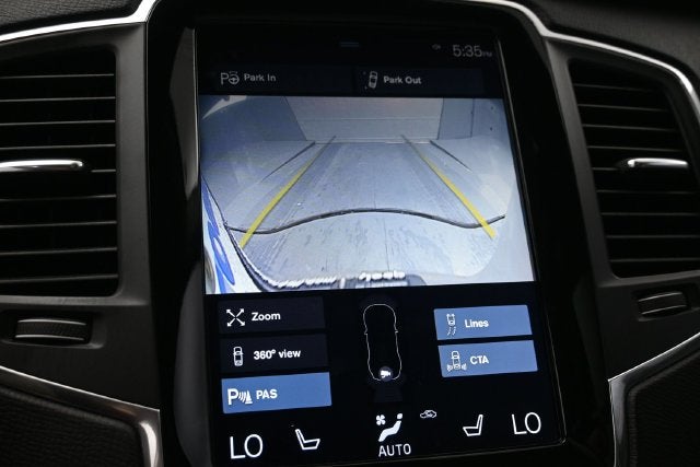 2018 Volvo XC90 T6 Momentum
