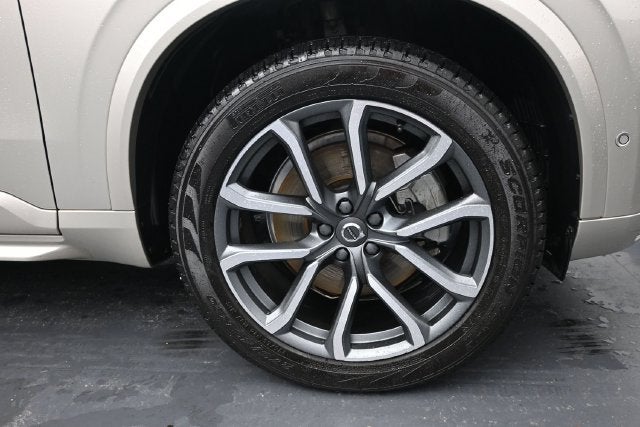 2018 Volvo XC90 T6 Momentum